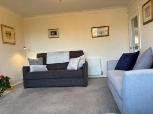 Gallery image of Cheshire 1 bedroom apartment - minimum 3 night stay please - garden view in Cheadle Hulme +2 photos