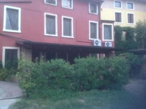 Budova, v ktorej sa apartmán nachádza