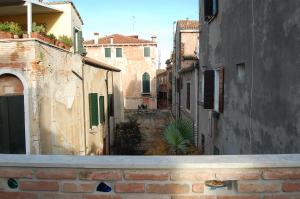 The building in which Az apartmant is located