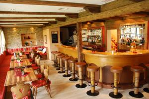 Lounge nebo bar v ubytování Alpenhotel Regina