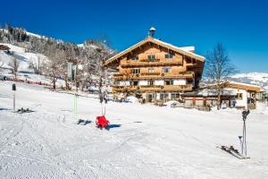 Rasmushof - Hotel Kitzbühel during the winter