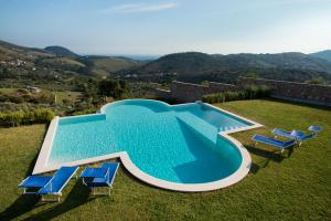 Bazén v ubytování Collina Degli Ulivi B&B nebo v jeho okolí
