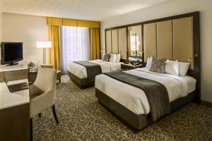Postel nebo postele na pokoji v ubytování Radisson Lackawanna Station Hotel Scranton + 37 fotografií