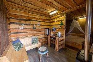 an overhead view of a room in a log cabin at Back to Basic in Zwaanshoek