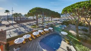 Pogled na bazen v nastanitvi Ermitage de l'Oasis & Spa - Cannes Mandelieu oz. v okolici