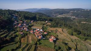 Pohľad z vtáčej perspektívy na ubytovanie Cabanelas Country House - Casa do Afonso