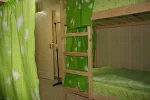 
Двухъярусная кровать или двухъярусные кровати в номере Len Inn Lux Hostel
