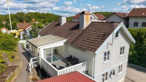 an aerial view of a house with a roof at Linneby in Uddevalla