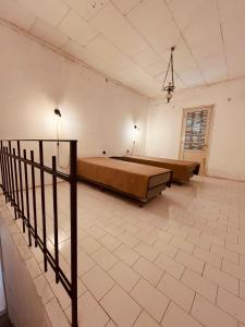 a large bedroom with a large bed in a room at la casita del altillo in San Francisco