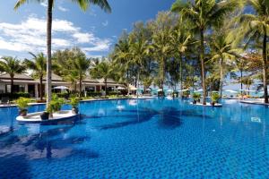 Der Swimmingpool an oder in der Nähe von X10 Khaolak Resort