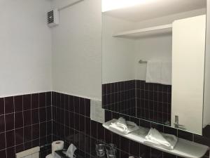 Un baño de Hotel Hahnenblick