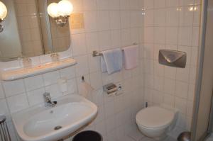 Kylpyhuone majoituspaikassa Zur Eiche Meerane