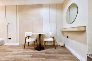 Gallery image of Oak in Abuja