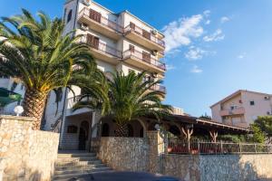 Budova, v ktorej sa apartmánový hotel nachádza