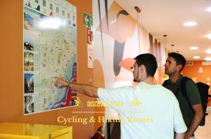 Clients de Lemon Hostel Altea habitaciones privadas y compartidas