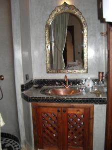 Phòng tắm tại Riad Belle Epoque