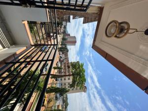 a view from the floor of a building looking up at the sky at Egel appartement in Yaoundé