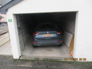 a car is parked inside of a garage at porte de sologne in Neuvy-sur-Barangeon