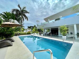 an image of a swimming pool in a house at private villa with private pool in Aborlan