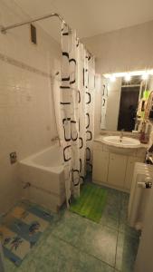 Koupelna v ubytování Apartment Alma + 19 fotografií