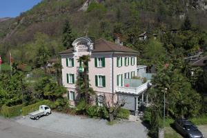 Nespecifikovaný výhled na hory nebo výhled na hory při pohledu z bed and breakfast