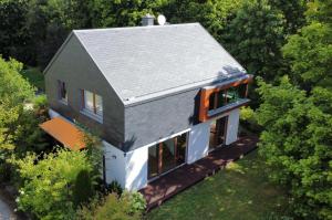 an overhead view of a house with a gray roof at Haus Titschendorf in Wurzbach