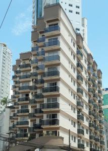 Imagen de la galería de Apartamento Coral - 1 quadra do Mar, en Balneário Camboriú