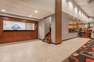 Certifikát, hodnocení, plakát nebo jiný dokument vystavený v ubytování Days Inn by Wyndham Woodbury Long Island