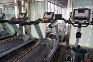 O centro de fitness e/ou as comodidades de fitness de Y Loft