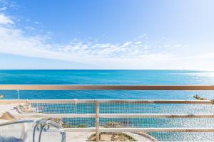 a view of the ocean from a cruise ship at Calpe primera linea con piscina in Casas de Torrat