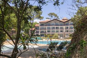 a view of the resort from the pool at Appartement Olivia in Moliets-et-Maa +18 photos