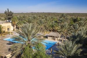 撒哈拉杜茲酒店游泳池或附近泳池的景觀