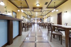 Restoran atau tempat lain untuk makan di Sabor