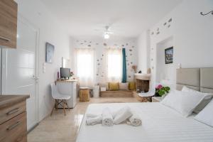 Gallery image of Ktima San Antonio Paros - Parion in Piso Livadi +17 photos