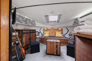 Cuina o zona de cuina de Bateau Elvis 16 fotos més