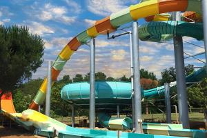 a water slide at a water park at Lumineux Le Bugue in Le Bugue