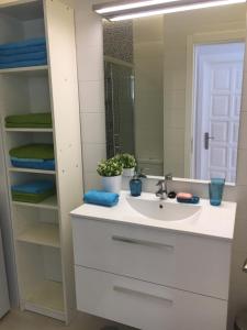 A bathroom at Apartment Los Cristianos