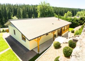 an overhead view of a house with a roof at Ferienhaus Apfelbäumchen Lenzkirch in Lenzkirch