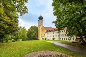 En have udenfor Ferienwohnung Freudenthal Bernried