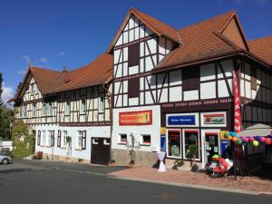 a building on the corner of a street at Sterntaler Melsungen in Melsungen