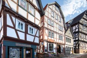 a group of buildings on a street at Ferienwohnung Omi Anni in Schlitz