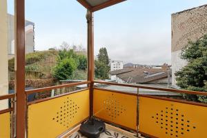 a balcony with a view of the city at Ferienwohnung Eva Maria in Pforzheim
