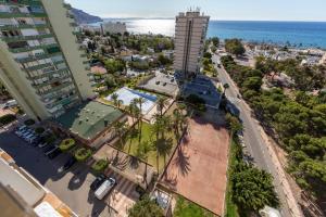 an overhead view of a city with the ocean at Apartamento Loli in Aguadulce