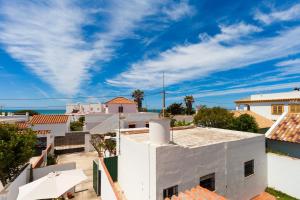 a view from the roof of a white house at Casa Basallote in El Palmar