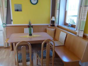 A seating area at Haus Siebenbruenn