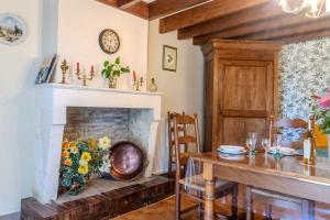 Gallery image of Gite Chai Nous in Brizambourg