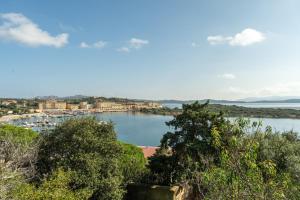 a view of a body of water at Le Giare in La Maddalena