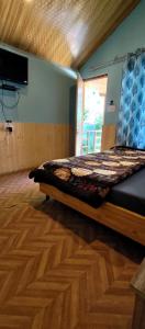 Gallery image of Lee Garden Himalayan Wooden Cottage Kasol in Kasol