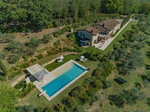 an aerial view of an estate with a swimming pool at Amazing Assisi in Assisi