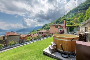 Gallery image of Casa Venanzio e Martino - Como Lake in Plesio